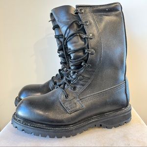 Like New! Black Leather Tactical Combat Military Boot w Vibram Sole